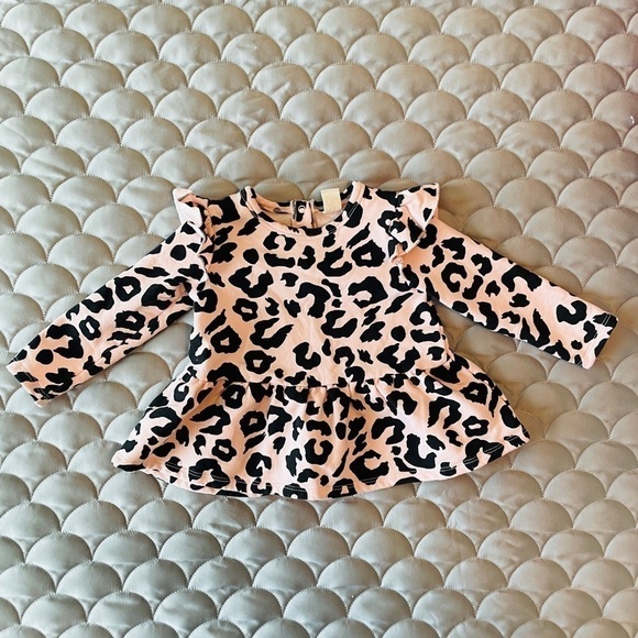 Tucker and Tate fleece lined ruffle sweater sz 12 month - Picture 1 of 3